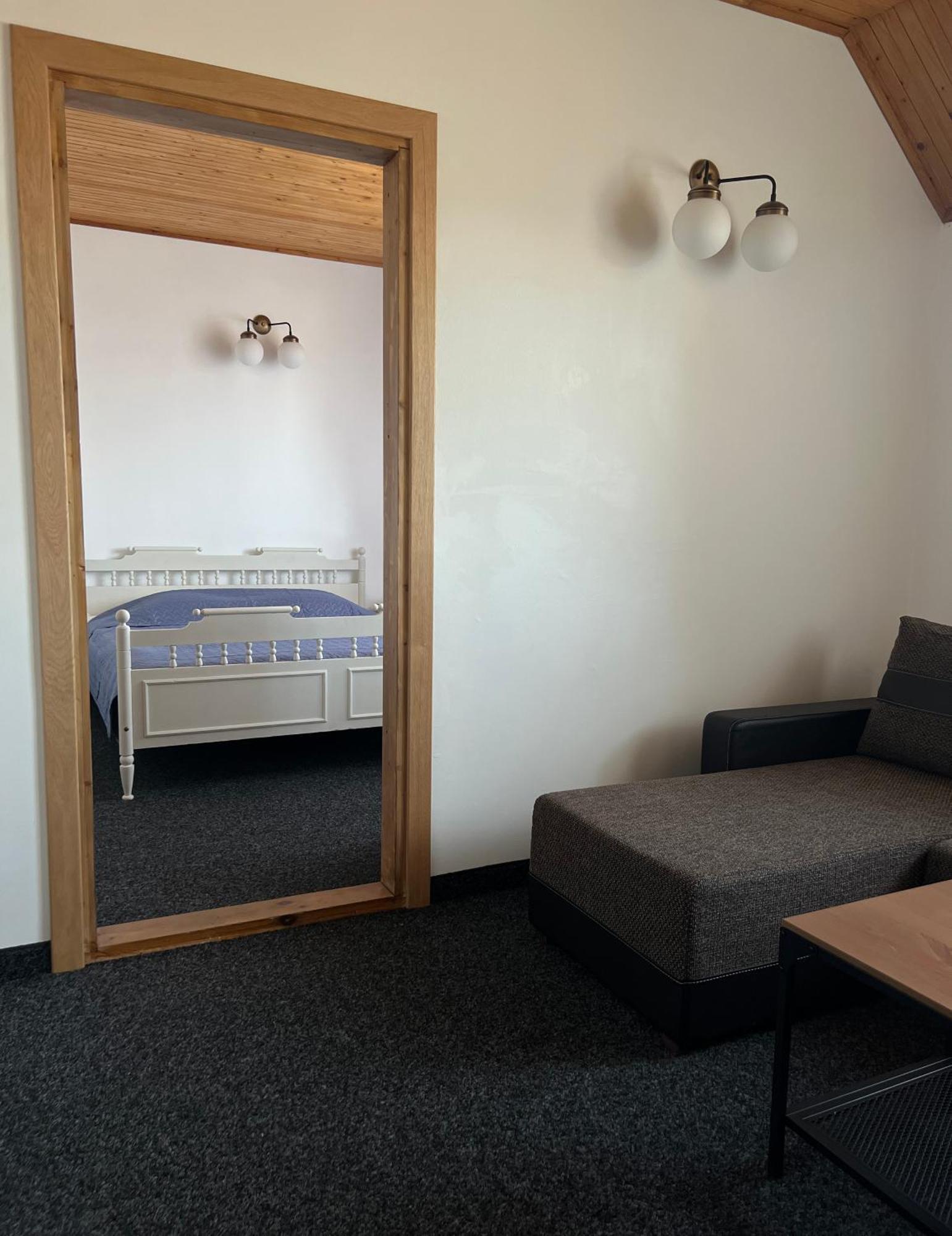Fortuna Guest House ไคลเพดา ภายนอก รูปภาพ